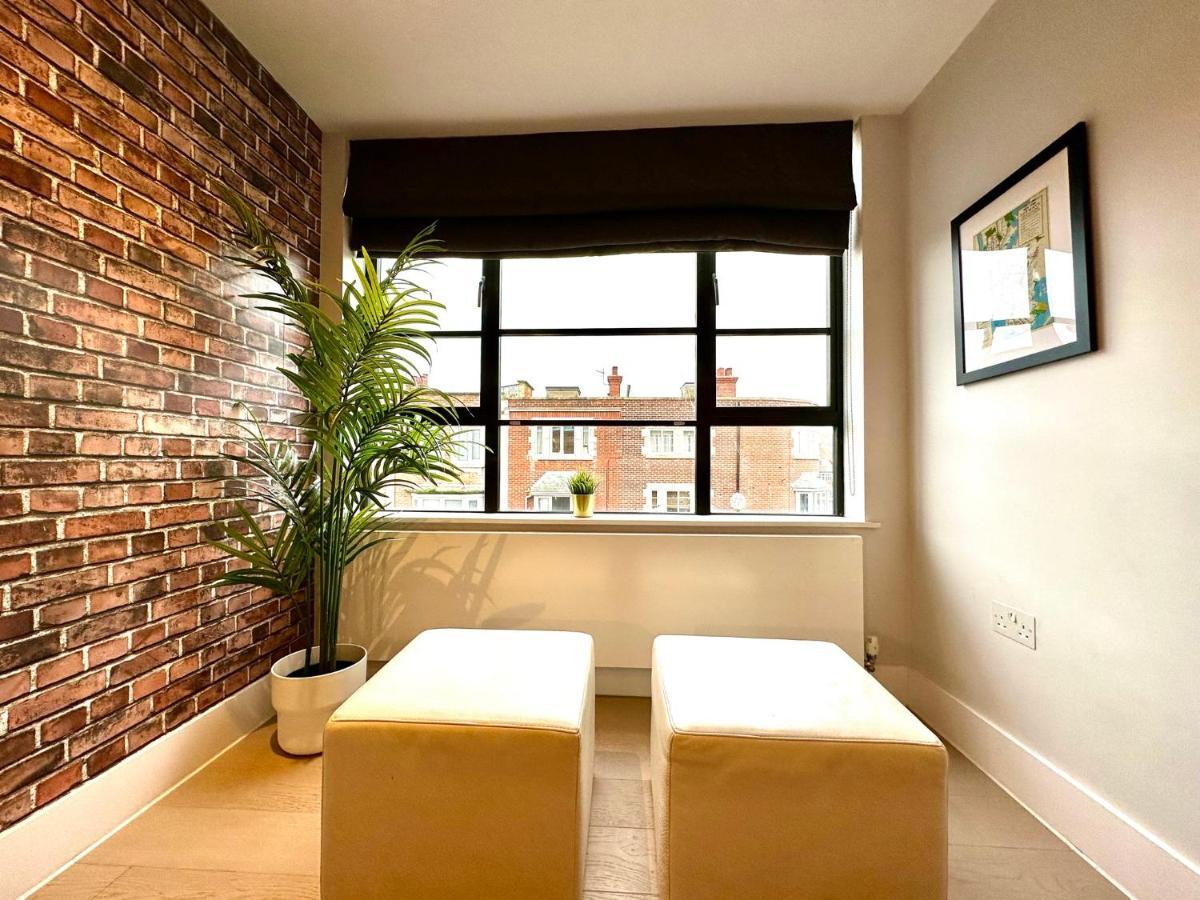 Beautiful New 2 Bedroom Apartment - Next To The Beach - Great Location - Free Parking - Fast Wifi - Smart Tv - Sleeps Up To 4! Close To Purbeck, Corfe Castle, Sandbanks, Poole & Bournemouth Swanage Exteriér fotografie