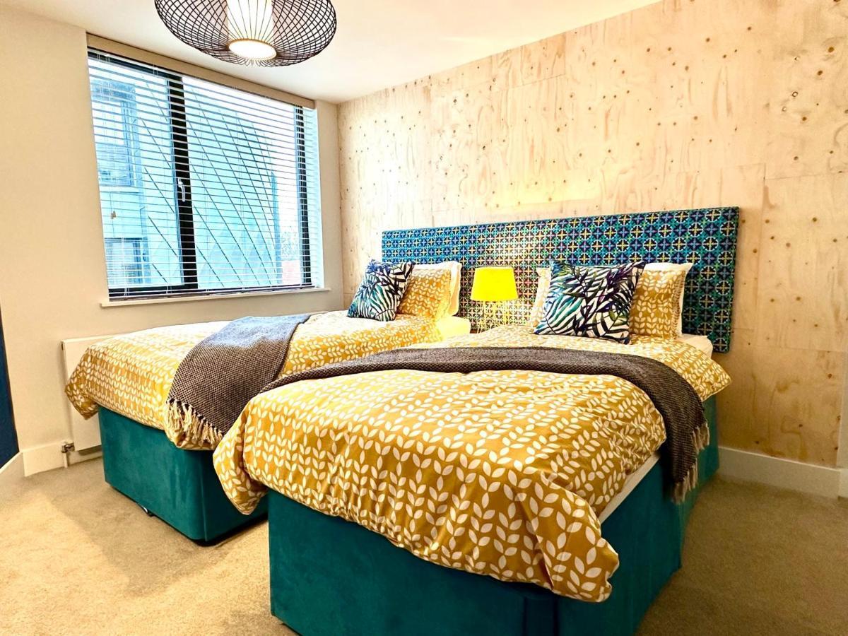Beautiful New 2 Bedroom Apartment - Next To The Beach - Great Location - Free Parking - Fast Wifi - Smart Tv - Sleeps Up To 4! Close To Purbeck, Corfe Castle, Sandbanks, Poole & Bournemouth Swanage Exteriér fotografie