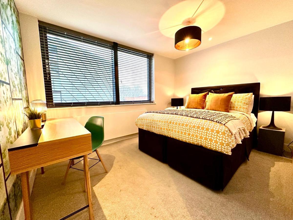 Beautiful New 2 Bedroom Apartment - Next To The Beach - Great Location - Free Parking - Fast Wifi - Smart Tv - Sleeps Up To 4! Close To Purbeck, Corfe Castle, Sandbanks, Poole & Bournemouth Swanage Exteriér fotografie