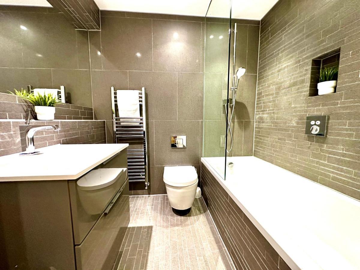 Beautiful New 2 Bedroom Apartment - Next To The Beach - Great Location - Free Parking - Fast Wifi - Smart Tv - Sleeps Up To 4! Close To Purbeck, Corfe Castle, Sandbanks, Poole & Bournemouth Swanage Exteriér fotografie